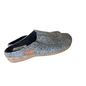 Taos Womens 9 Woolly Grey Wool Clog Slippers Made in Spain Womens Mule Slippers